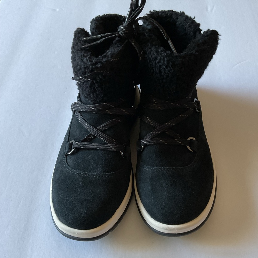 UGG 1143836 WOMENS LACE UP FRONT SUEDE SNEAKER BOOT BLACK SIZE 7 NWT
